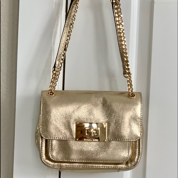 NEW CONDITION - MICHAEL KORS Shoulder/Crossbody Bag (Gold) - Picture 6 of 16